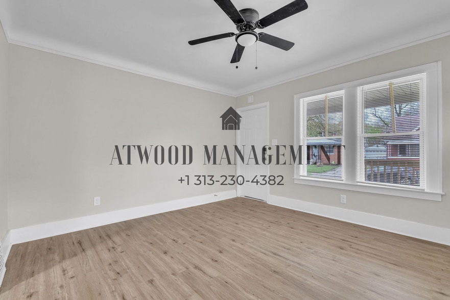 Building Photo - This beautifully updated 3-bedroom, 1-bath single-family home is ready for move-in!