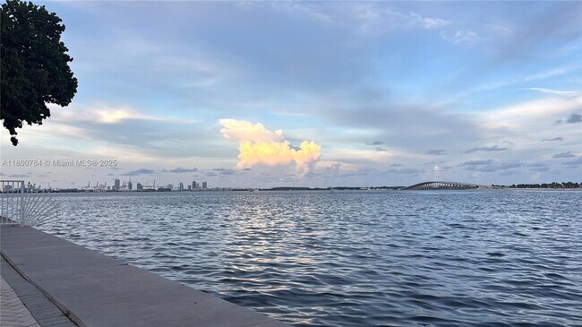 Building Photo - 2451 Brickell Ave