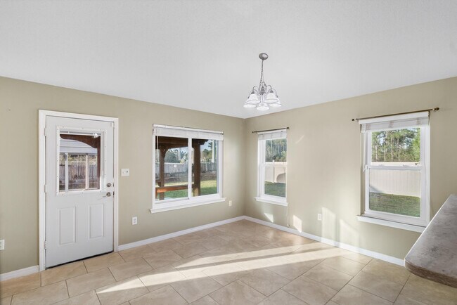 Building Photo - 8778 Faye Ct