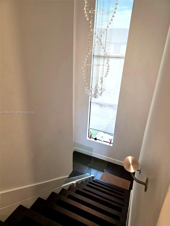 Building Photo - 15785 NW 91st Ct