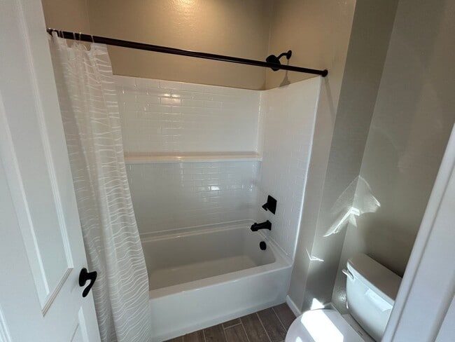 Building Photo - 18570 W Swayback Pass