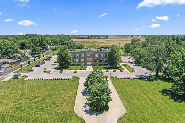 Building Photo - Blackhawk Commons