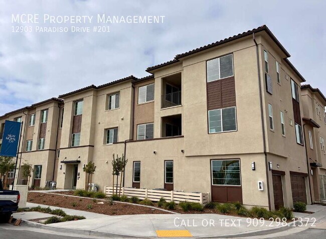 Building Photo - 12903 Paradiso Dr