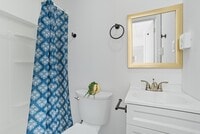 Building Photo - 159 W Washington St