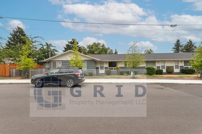 Building Photo - One Bedroom Apartment Available - Montavil...
