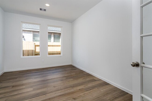 Building Photo - 31918 Sorrel Copley Ln