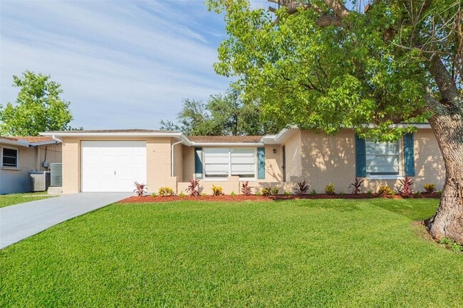 Primary Photo - 11034 Tamarix Ave