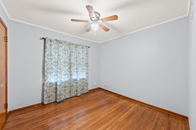 Building Photo - Great Home in Great Condition