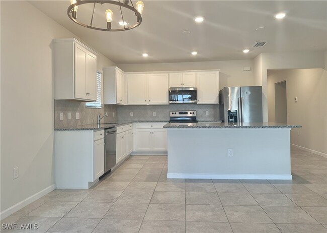 Building Photo - 16037 Beachberry Dr