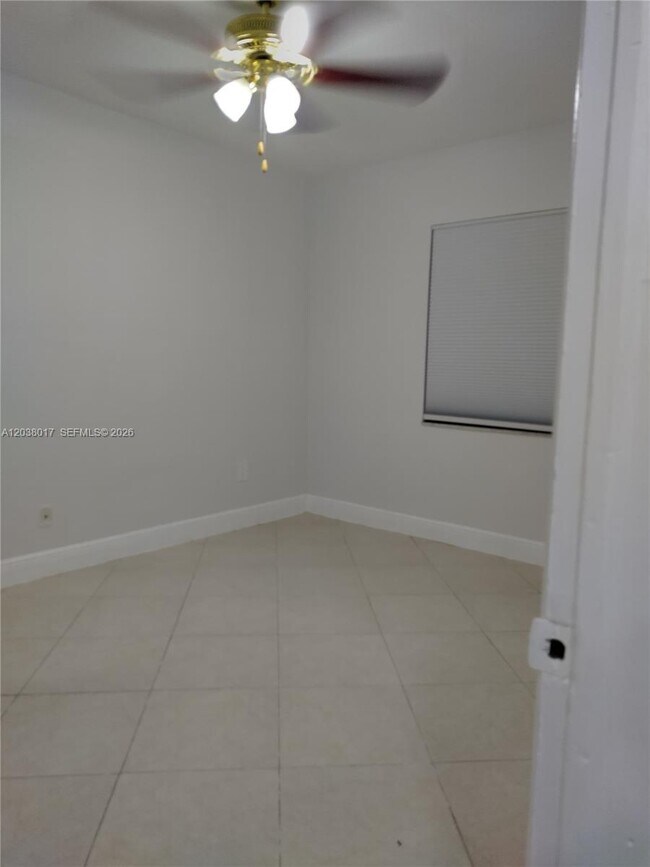 Building Photo - 265 NW 190th St