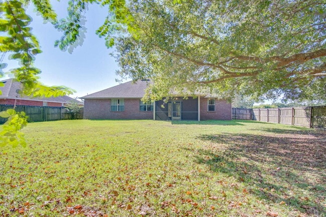 Building Photo - Hickory Hill Rental with Granite Counters,...