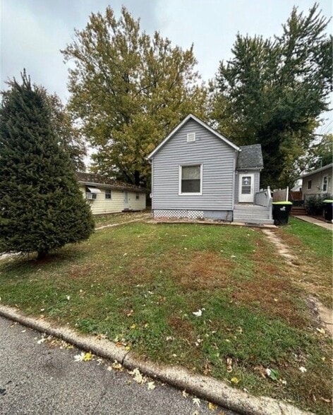 Building Photo - 925 W Olive St