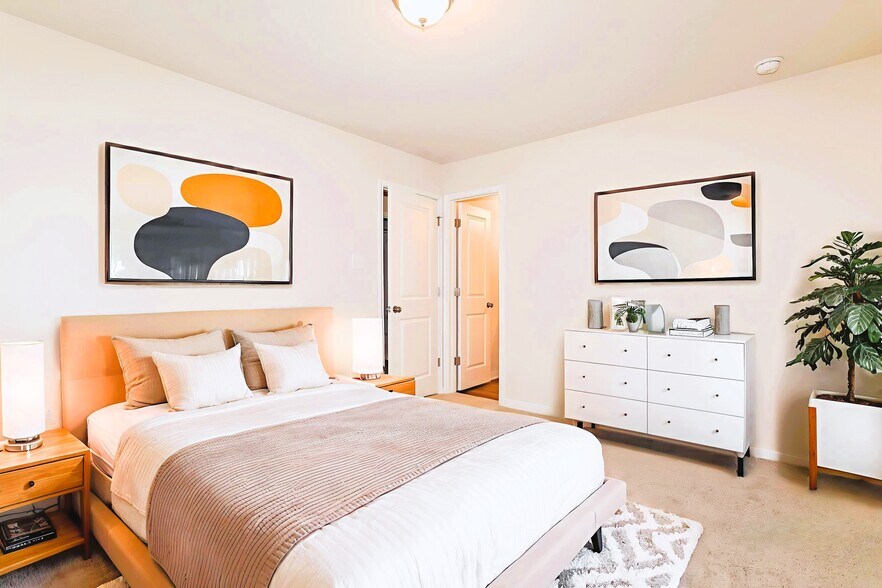 Building Photo - 14211 Green Wing Cir