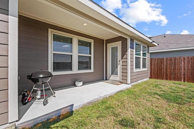 Building Photo - 120 Creek End Dr