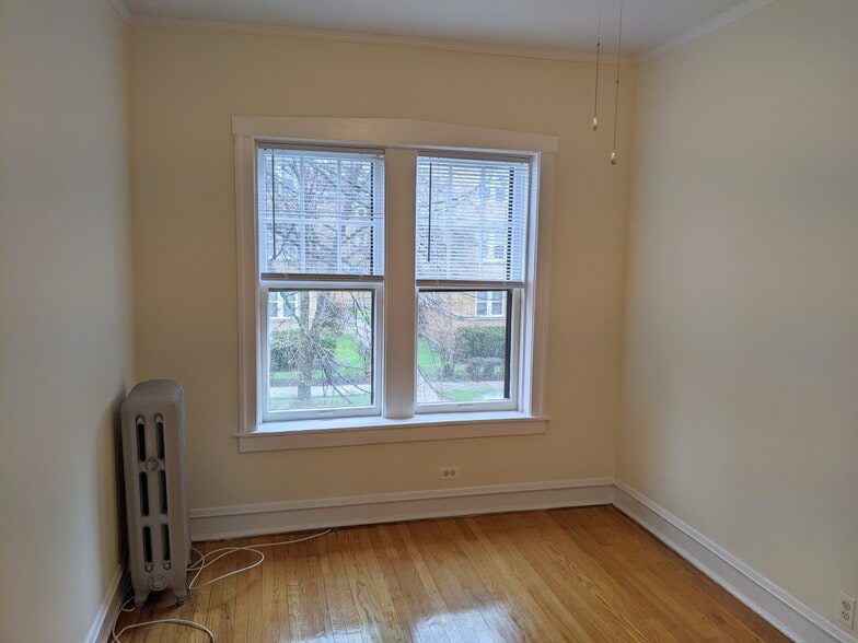 Building Photo - 712 Seward St
