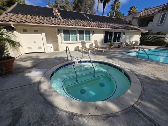 Building Photo - Private Ground-Level Condo in the Heart of Carmel Valley