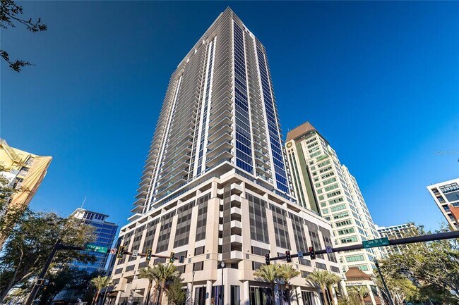 Building Photo - 275 1st Ave S