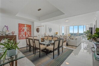 Building Photo - 2627 S Bayshore Dr