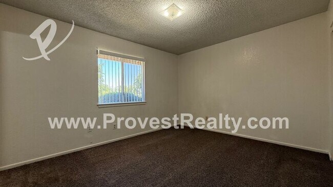Building Photo - 12780 Redwing Rd