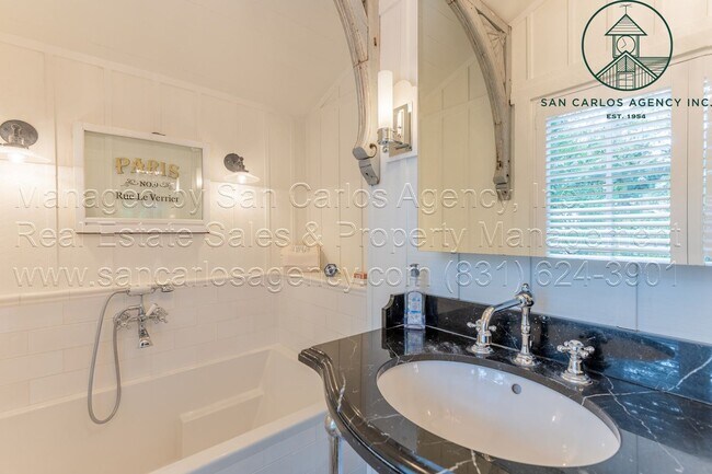 Building Photo - Immaculately Updated Two Bedroom (+Bonus) ...