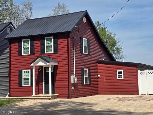 Building Photo - 34 South Main Street