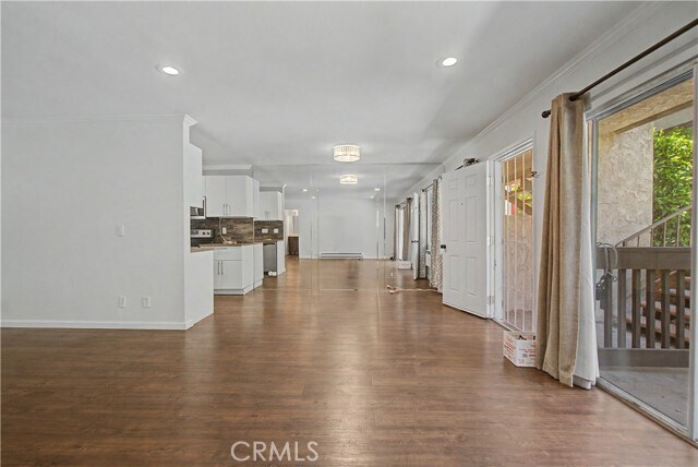 Building Photo - 322 Miraleste Dr