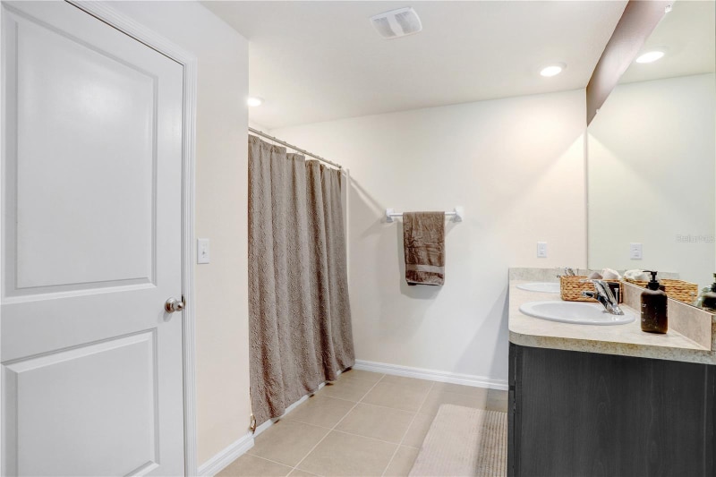 Building Photo - 7929 Sail Clover Ln