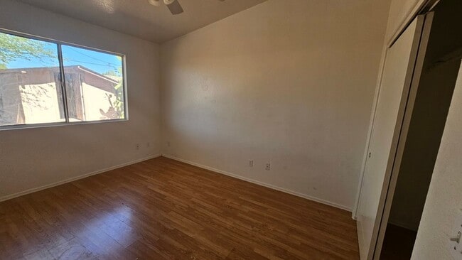 Building Photo - 1514 E 28th Ave