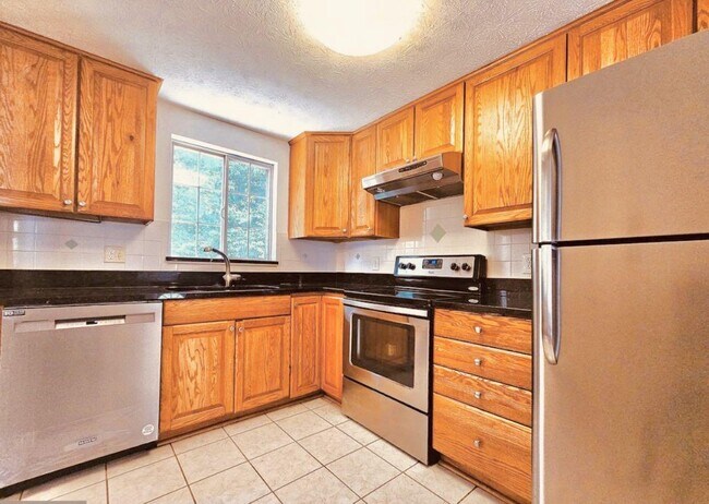 Building Photo - 8465 Summer Breeze Ln