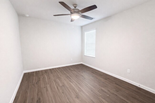 Building Photo - 5127 Shelby Katherine Dr