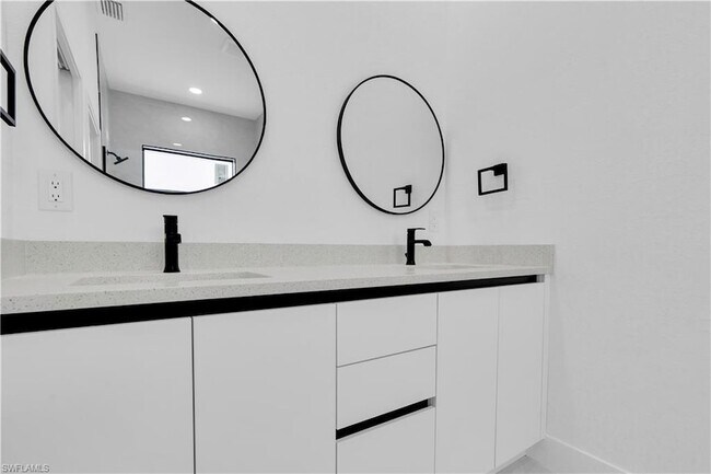 Building Photo - 2700 42nd St W