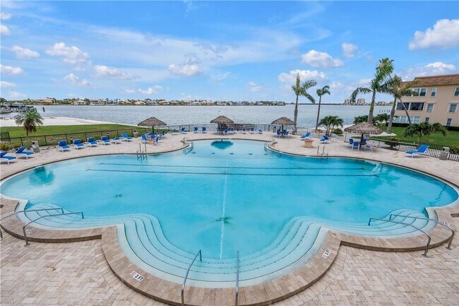 Building Photo - Beautiful 2BR/2BA Waterfront Condo in 55+ ...