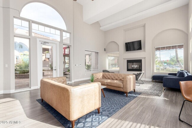 Building Photo - 17017 N 12th St