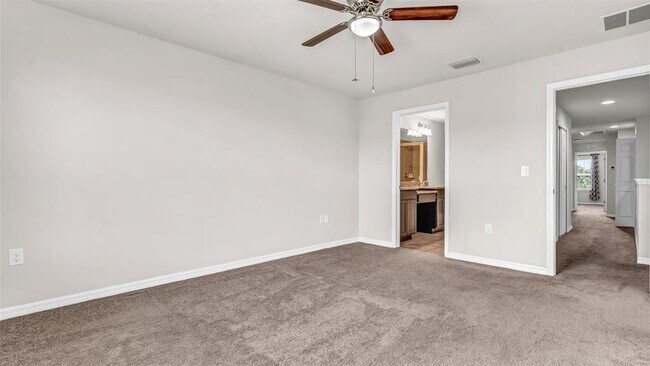 Building Photo - 9153 Hillcroft Dr