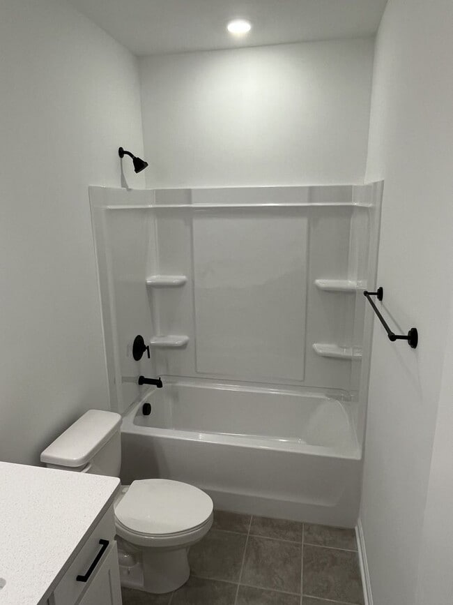 Building Photo - Brand New 4 Bed Townhome in North Charlotte!