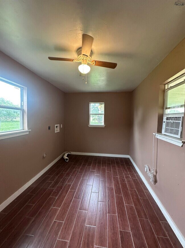 Building Photo - 1033 Westerly Pl