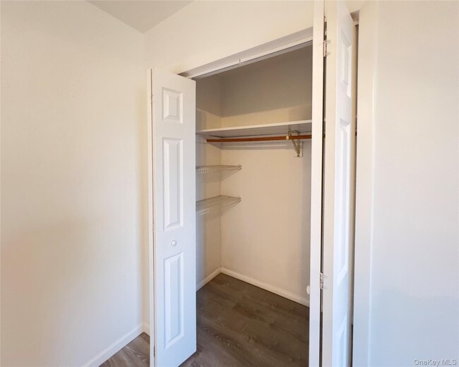 Building Photo - 330 Horsepound Rd