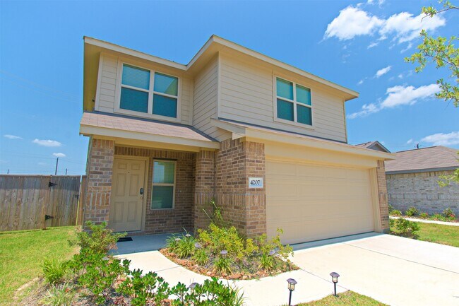 Building Photo - 4207 Palmetto Grv Ln