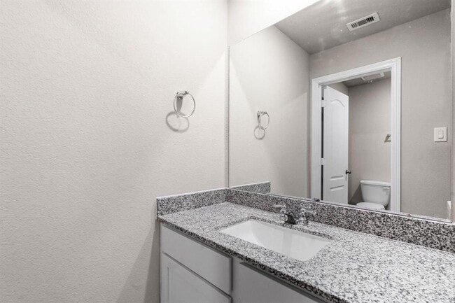 Building Photo - 25823 Boxwood Hedge Lane