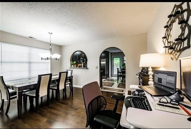 Building Photo - 2807 Crest Ridge Way SW