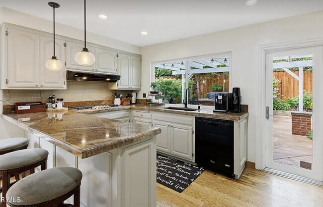 Building Photo - 1431 Whitehall Pl