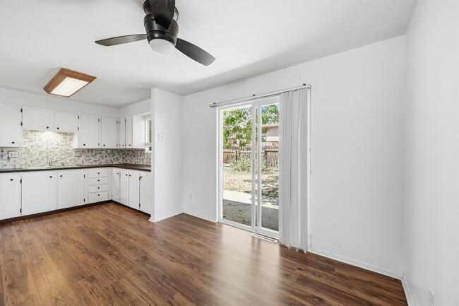 Building Photo - $2,140.95 - 3 bed/1 bath Home in Berthoud with a large backyard