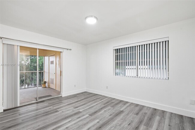 Building Photo - 15330 SW 106th Terrace