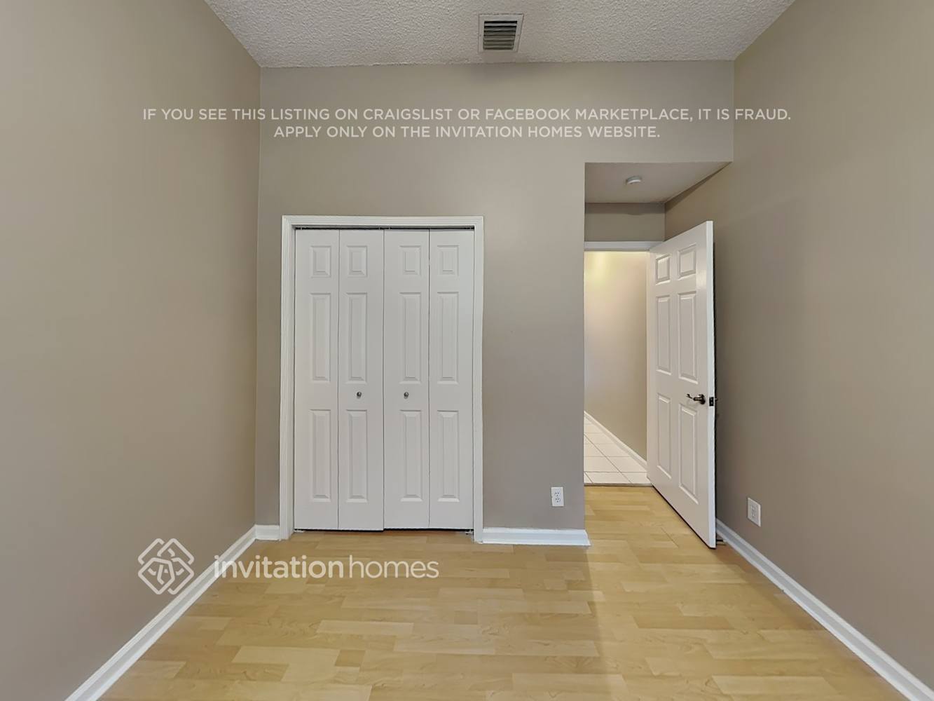 Building Photo - 1401 Banyan Cir
