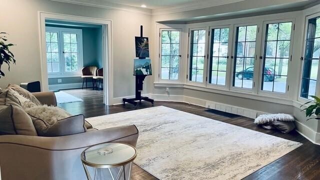 Building Photo - 352 Canterbury Rd