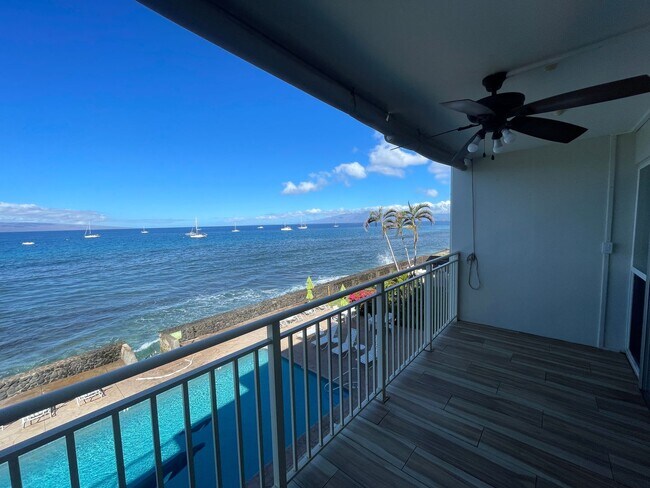 Building Photo - Lahaina Roads Oceanfront One Bedroom