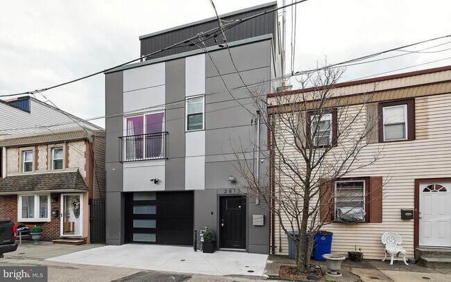 Building Photo - 2813 Tilton St