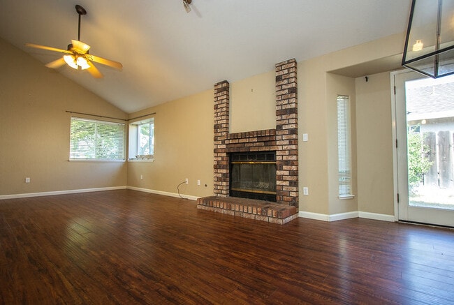 Building Photo - 1130 Berea Dr