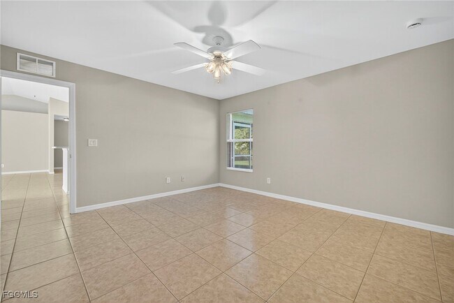 Building Photo - 408 NW 17th Ave