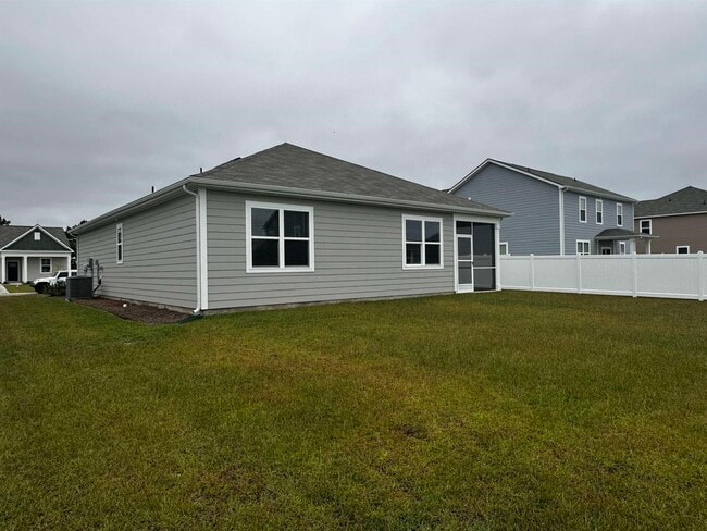 Building Photo - 5175 Yellowstone Dr